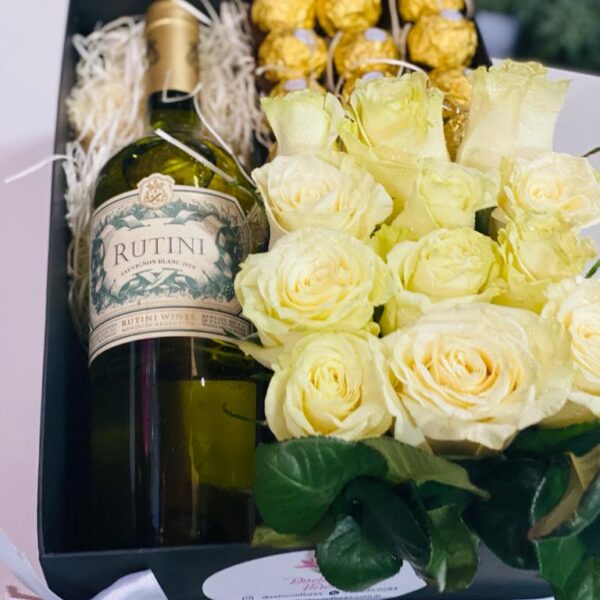 Estuche Rutini + Rosas + Bombones