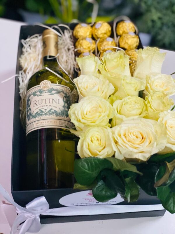 Estuche Rutini + Rosas + Bombones