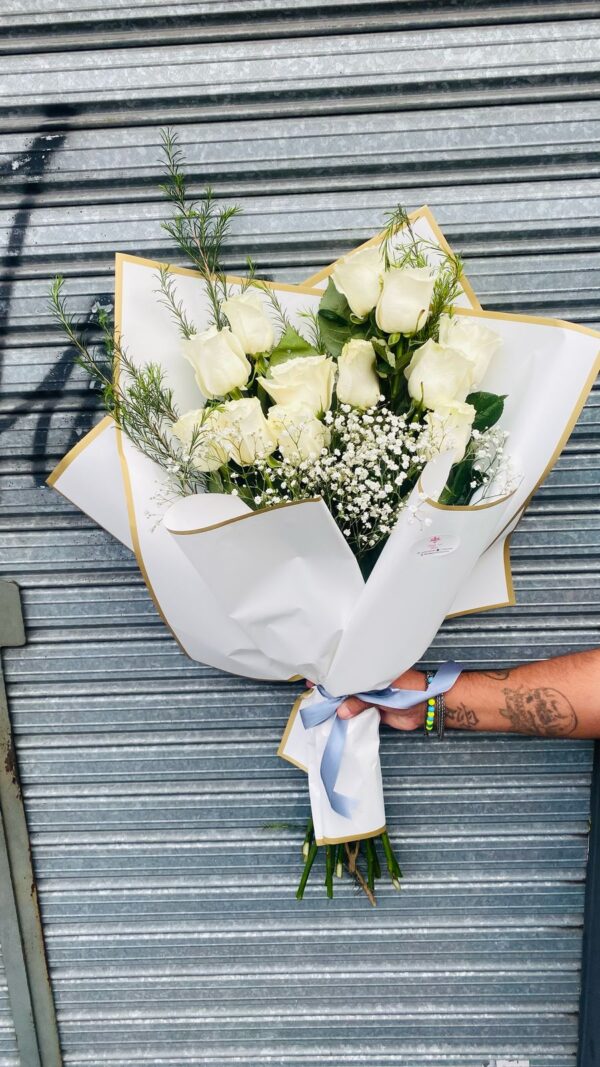 12 Rosas Blancas Importadas