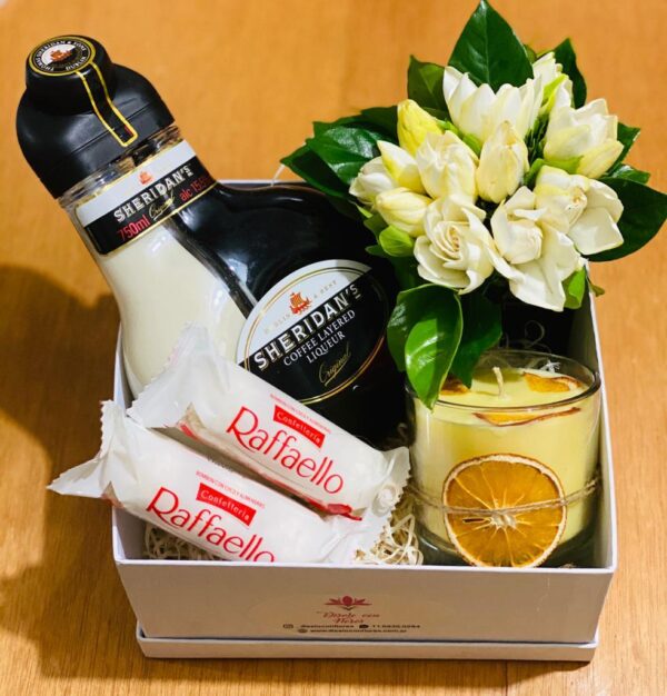 Box Sheridan's + Vela Aromatica + Ferrero Rocher + Jazmines