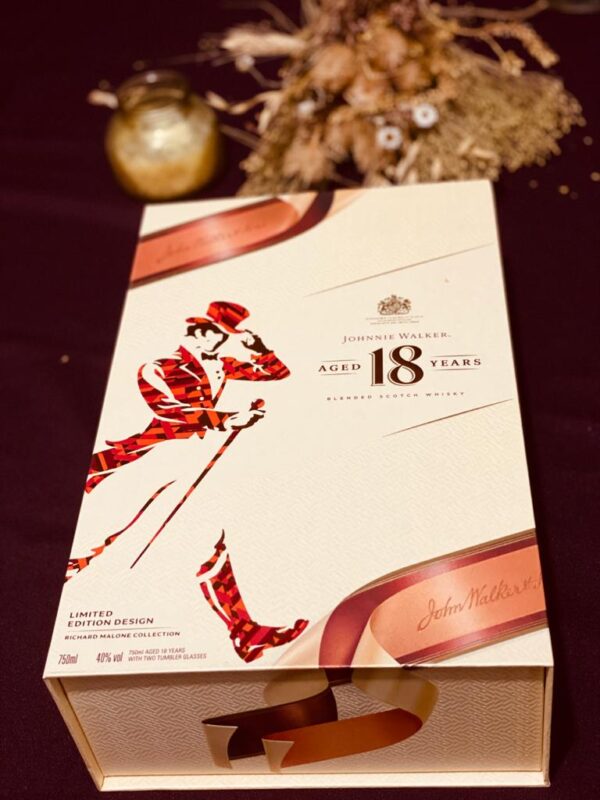 Johnnie Walker 18 Años – En estuche con 2 vasos- Edicion Limitada - Image 3