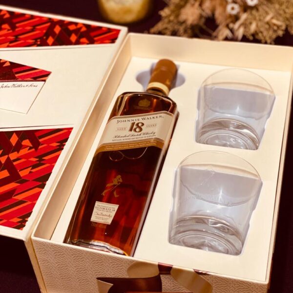 Johnnie Walker 18 Años – En estuche con 2 vasos- Edicion Limitada