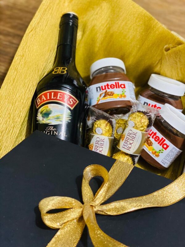 Box Baileys750 ml + Nutella + Ferrero Rocher