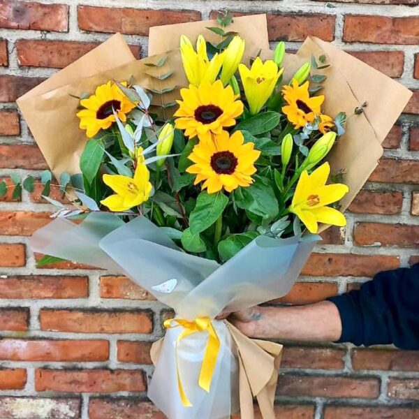 Ramo de Girasoles y Lilium