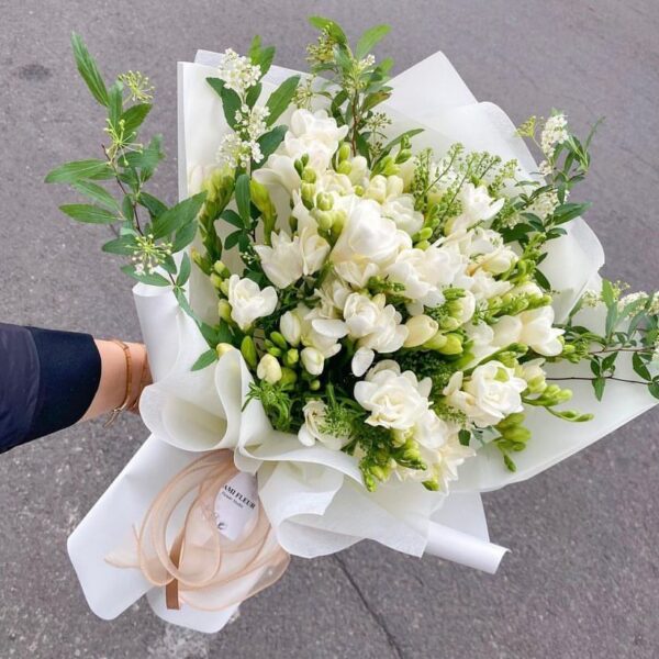 Ramo de Fresias Blancas ( 50 unidades)