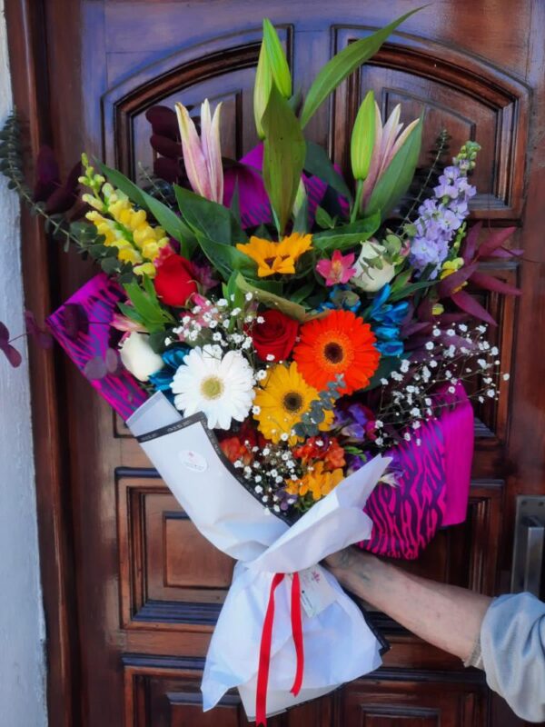 Ramo de Gerberas y Flores Surtidas