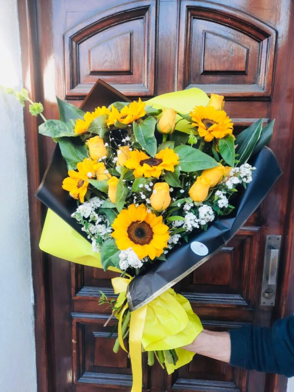 Ramo de Girasoles y Rosas Amarillas