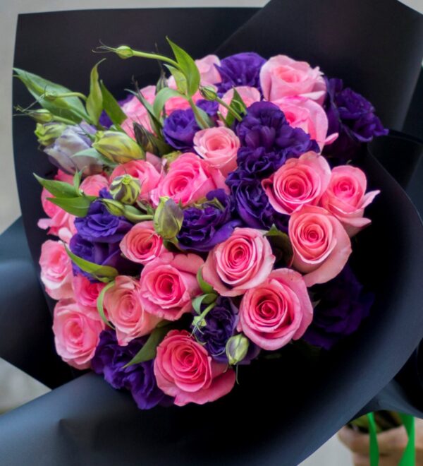 Ramo de Lincianthus y Rosas