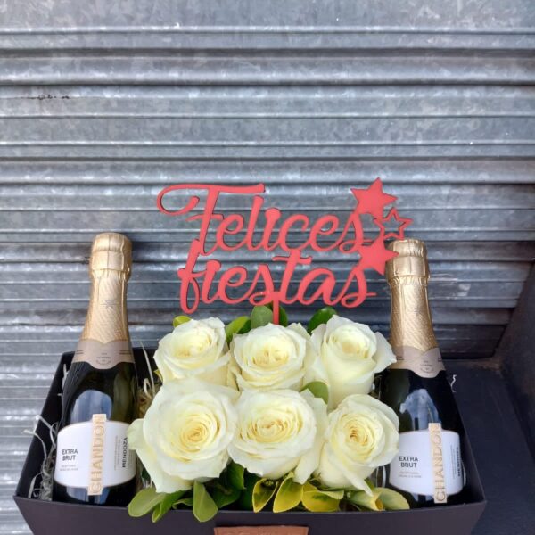 Box " Felices Fiestas" - Rosas Blancas + 2 Chandon 187 ml + Topper