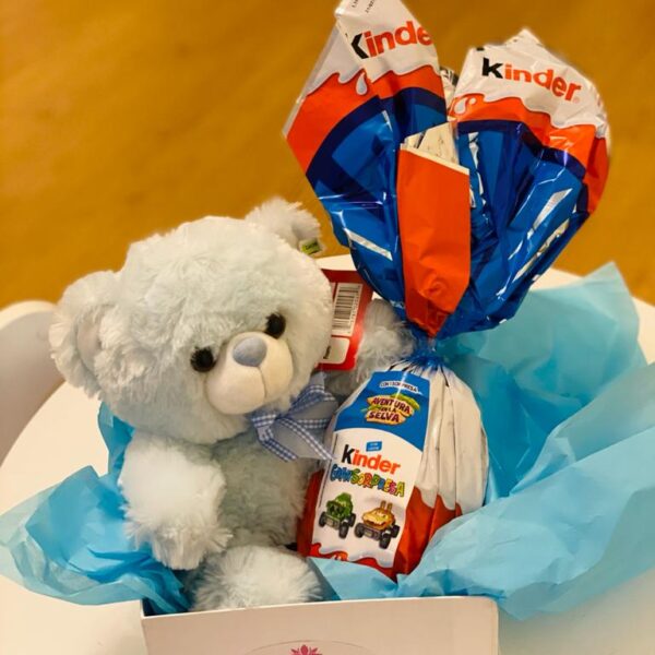 Box Blanca - Huevo Kinder " Oceano Encantado" 150 g + Peluche