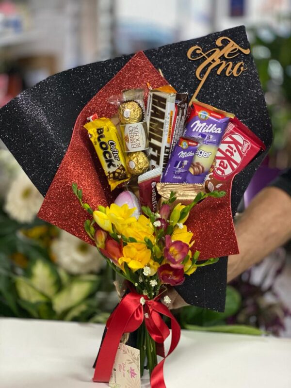 Ramo Original de Fresias + Chocolates + Topper