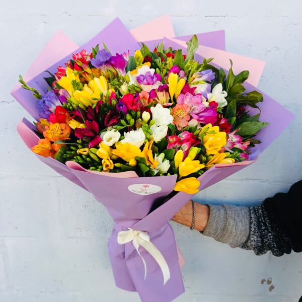 Ramo de Astromelias y Fresias Perfumadas