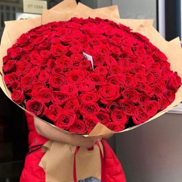 Ramo de 300 Rosas Rojas Importadas