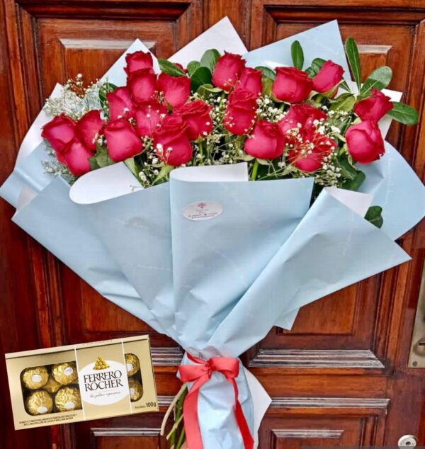 Ramo de Rosas Rojas ( Dos Docenas) + Ferrero Rocher ( 8 u)