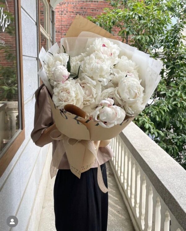 Ramo Premium Blanco de 18 Peonias