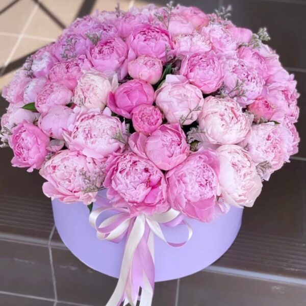 Arreglo de 50 Peonias