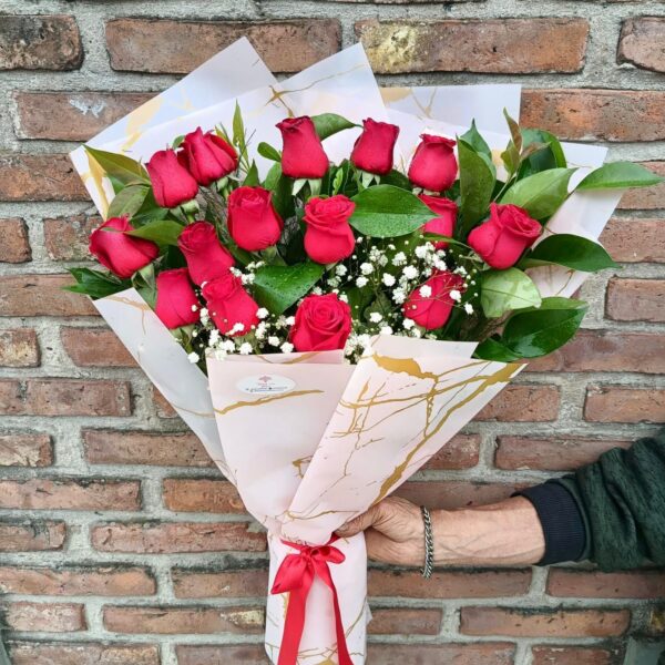 Ramo de 15 Rosas Rojas Importadas