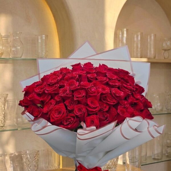 100 Rosas Rojas Nacionales