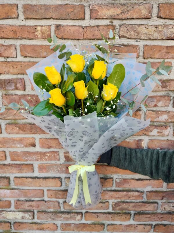 Ramo de 6 Rosas Importadas Amarillas