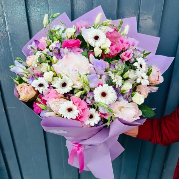 Ramo Premium de Gerberas, Astromelias, Lincianthus, Rosas Sprite y Peonias