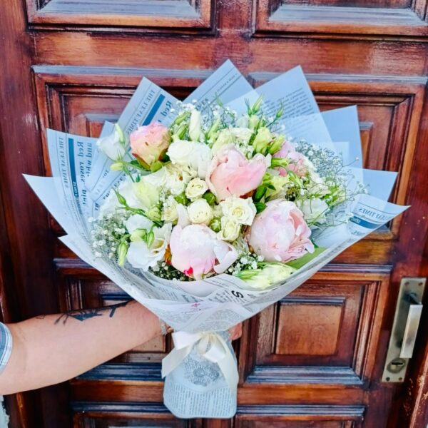 Ramo de Peonias y Lincianthus