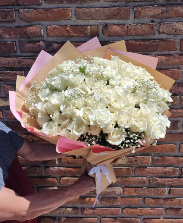 100 Rosas Blancas Nacionales