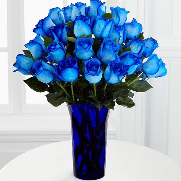Jarron de 24 Rosas Azules Importadas