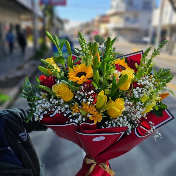 Ramo Diselo con Flores 2025