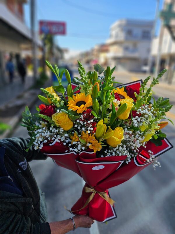 Ramo Diselo con Flores 2025