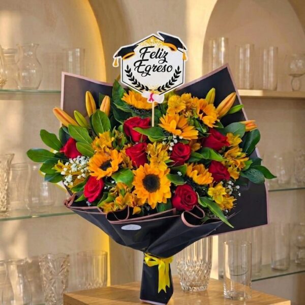 Ramo de Graduacion Premium - Girasoles, Rosas, Liliums y Astromelias